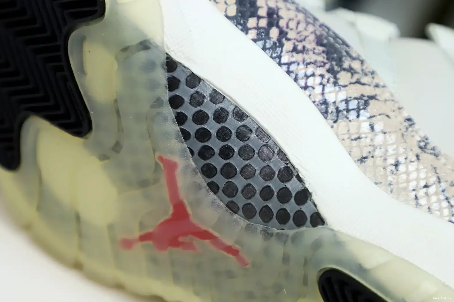 JORDAN LIGHT AIR BONE SNAKESKIN Kimikick LOW 11 0412